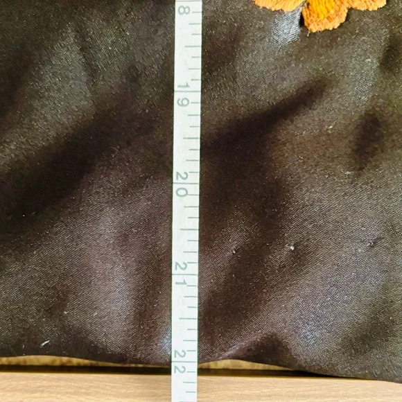 Vintage Sz L Handmade Floral Embroidered Black Satin Blouse - Picture 7 of 7